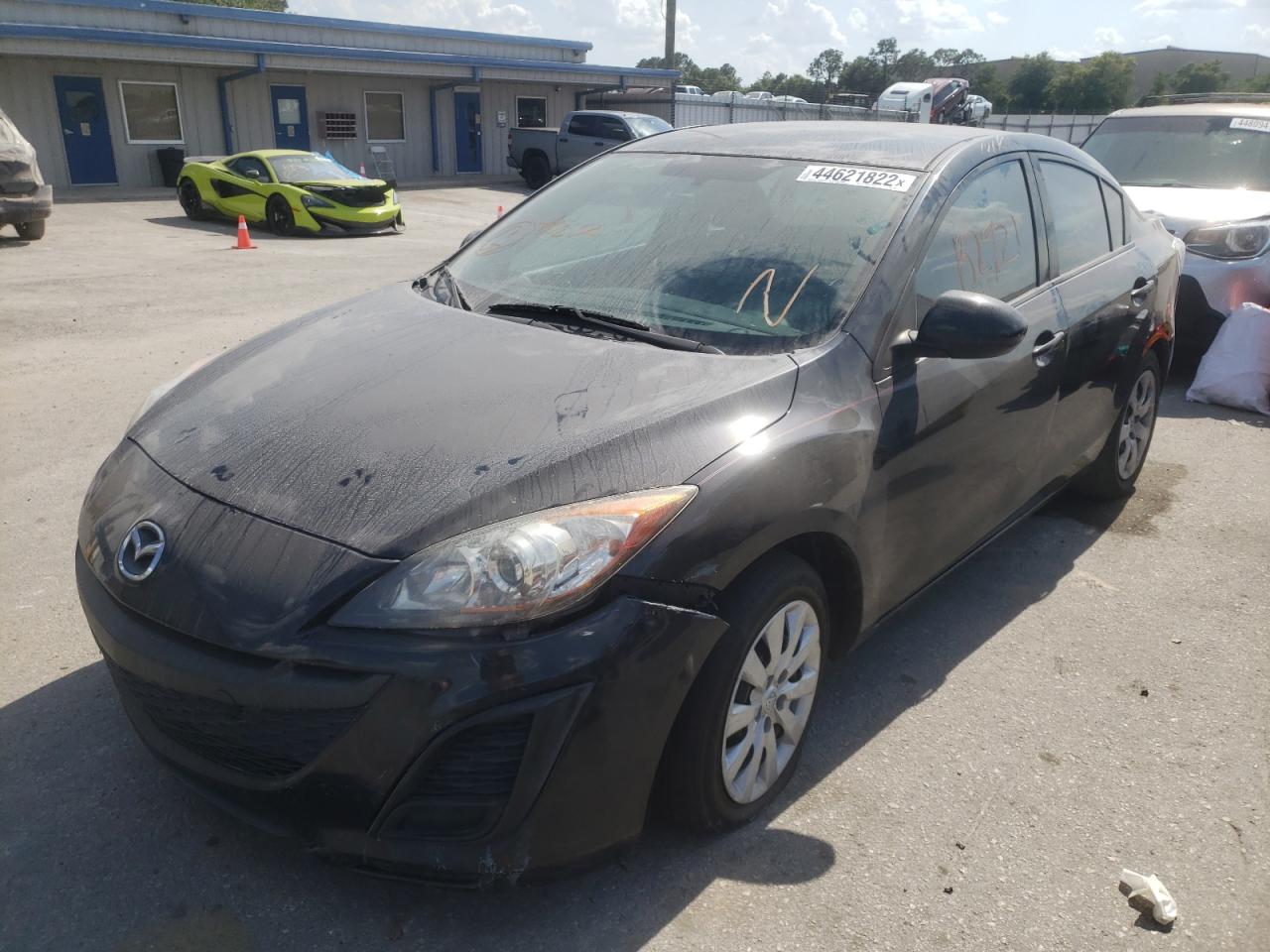 Photo 2 from auction – 2011 MAZDA 3 I with VIN JM1BL1UF0B1439653