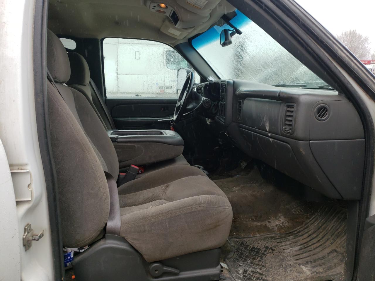 Photo 5 from auction – 2007 CHEVROLET SILVERADO with VIN 1GCJK33D67F153830