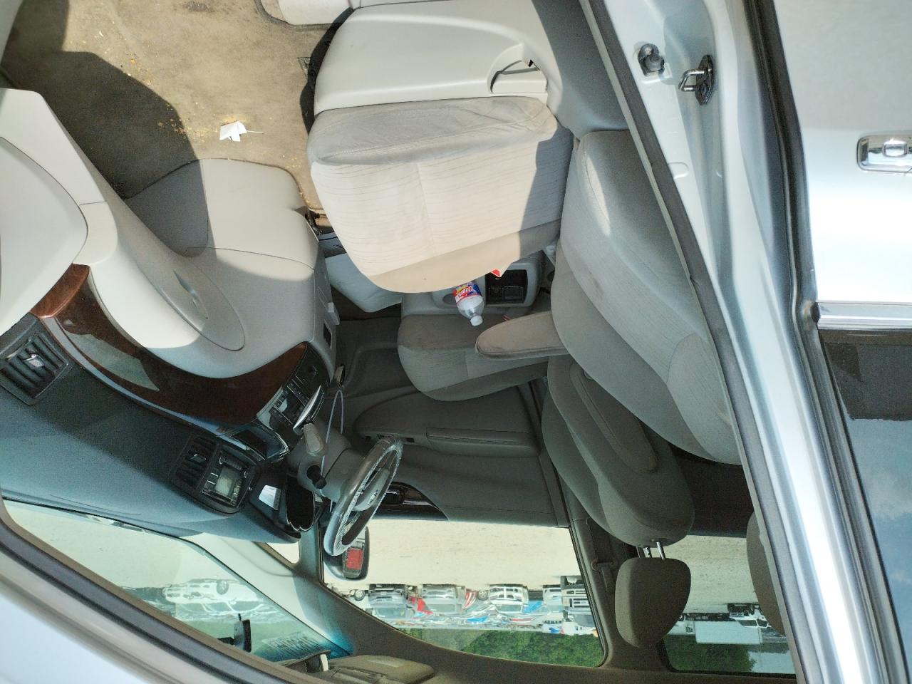 Photo 5 from auction – 2013 NISSAN QUEST with VIN JN8AE2KP6D9068014