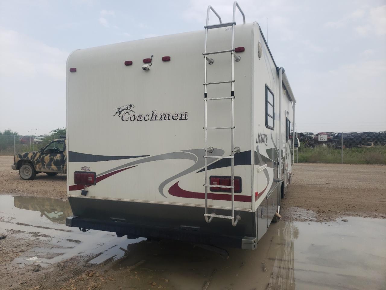Photo 4 from auction – 2005 COACH SANTARA with VIN 1FDXE45S95HA31589