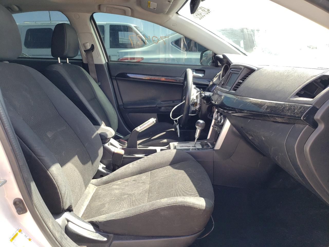 Photo 18 from auction – 2017 MITSUBISHI LANCER ES with VIN JA32U2FU7HU014886