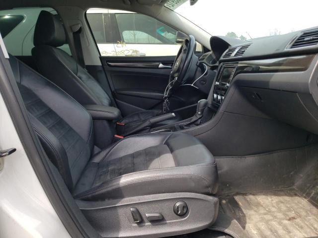 Photo 5 from auction – 2014 VOLKSWAGEN PASSAT SEL with VIN 1VWCS7A36EC082795