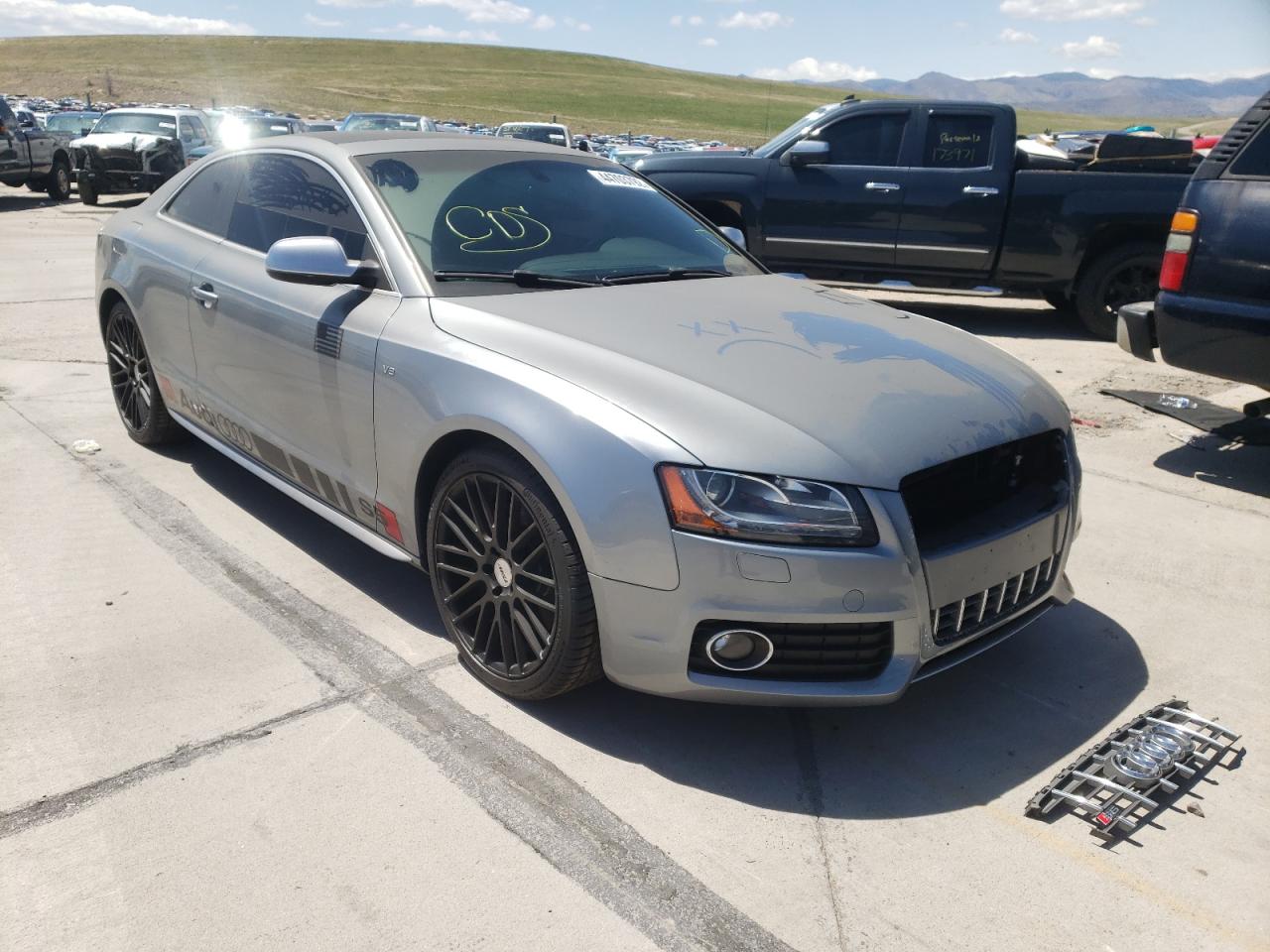 AUDI S5 PREMIUM 2010 with VIN WAUGVAFR1AA010427 - Photo from auction
