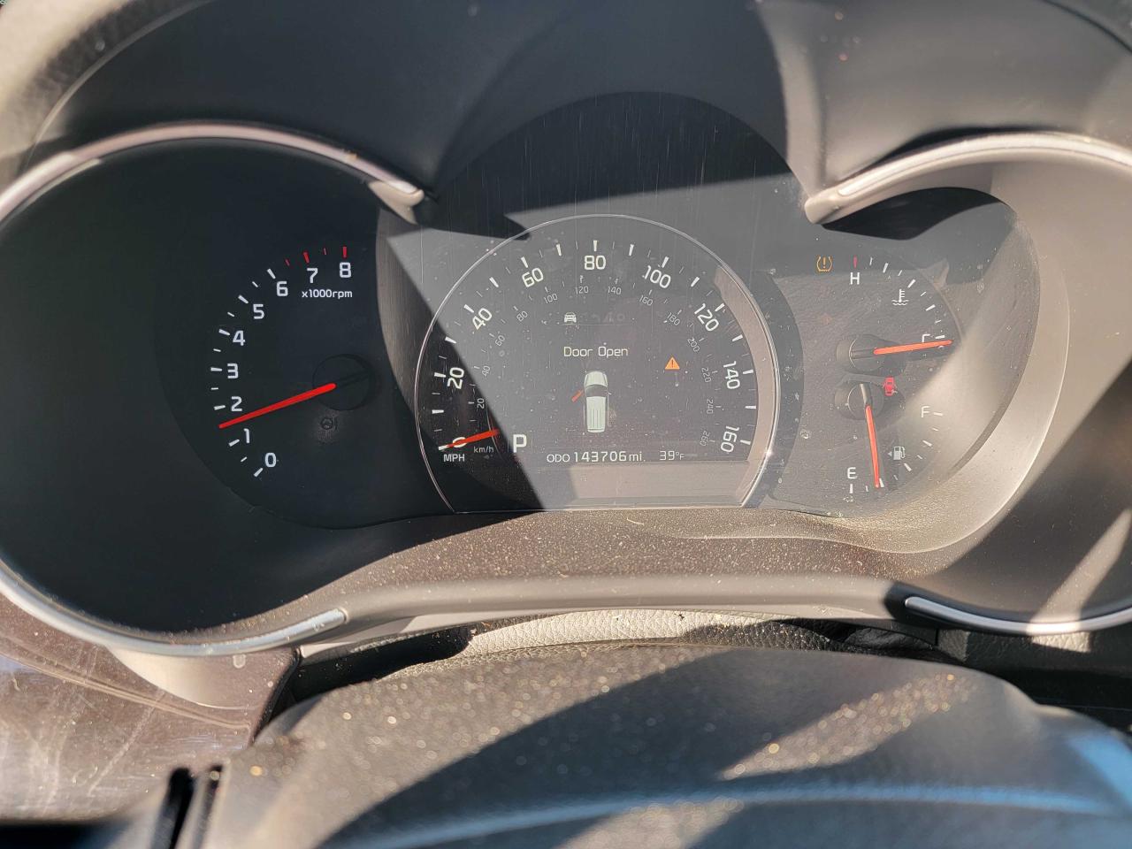 Photo 8 from auction – 2014 KIA SORENTO SX with VIN 5XYKWDA77EG470280
