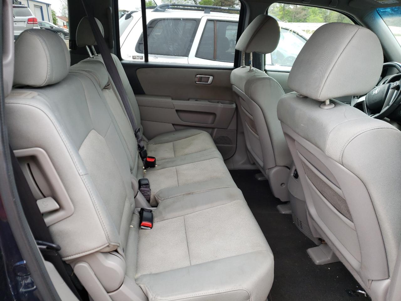 Photo 6 from auction – 2009 HONDA PILOT LX with VIN 5FNYF48209B038356