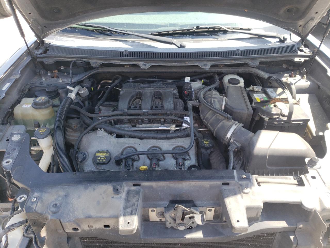 Photo 7 from auction – 2010 FORD FLEX SEL with VIN 2FMHK6CC9ABD01285