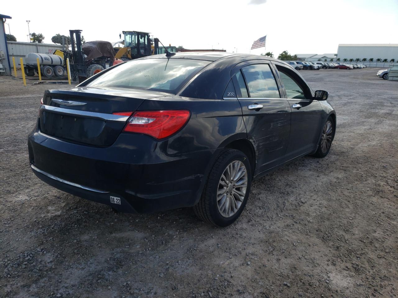 Photo 4 from auction – 2011 CHRYSLER 200 with VIN 1C3BC2FB2BN601442
