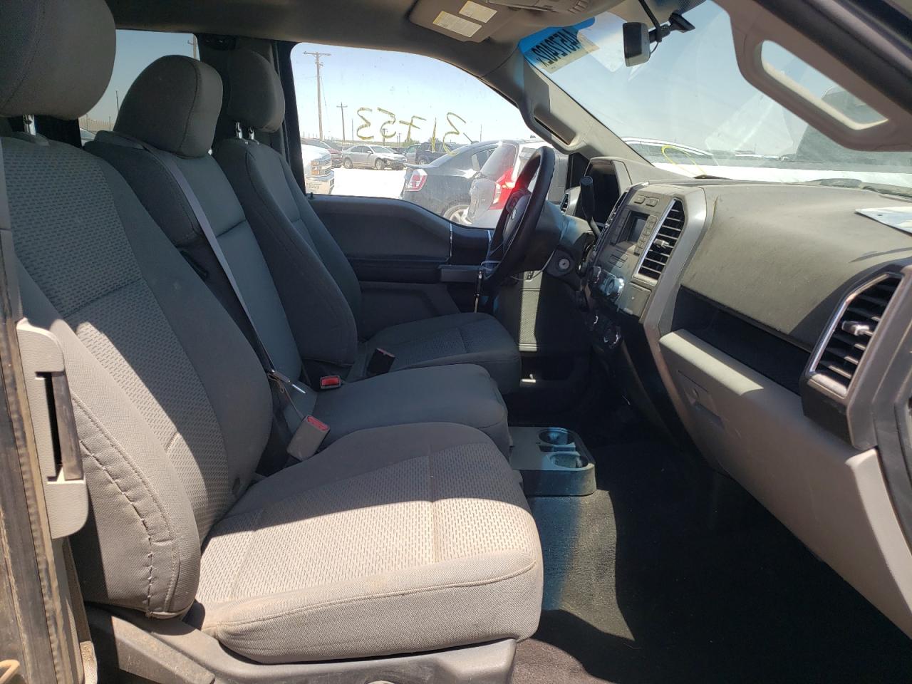 Photo 5 from auction – 2016 FORD F150 SUPER with VIN 1FTEX1CP6GFD42575