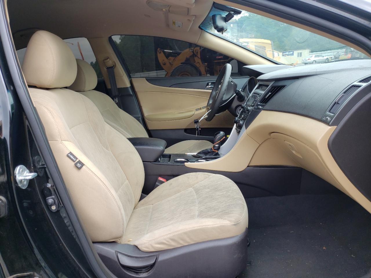 Photo 5 from auction – 2012 HYUNDAI SONATA GLS with VIN 5NPEB4ACXCH335290