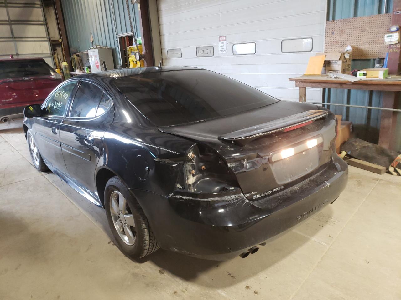 Photo 3 from auction – 2008 PONTIAC GRAND PRIX with VIN 2G2WP582881168935