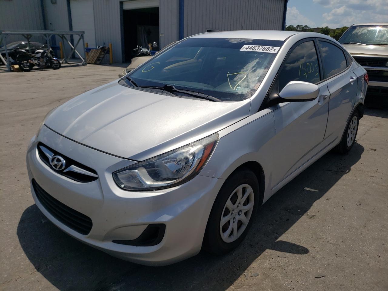 Photo 2 from auction – 2012 HYUNDAI ACCENT GLS with VIN KMHCT4AE0CU152889