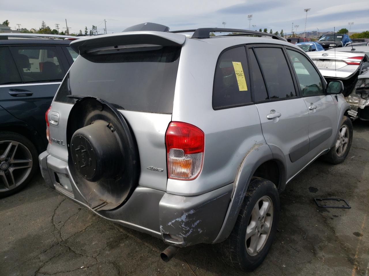 Photo 4 from auction – 2001 TOYOTA RAV4 with VIN JTEHH20V110060837