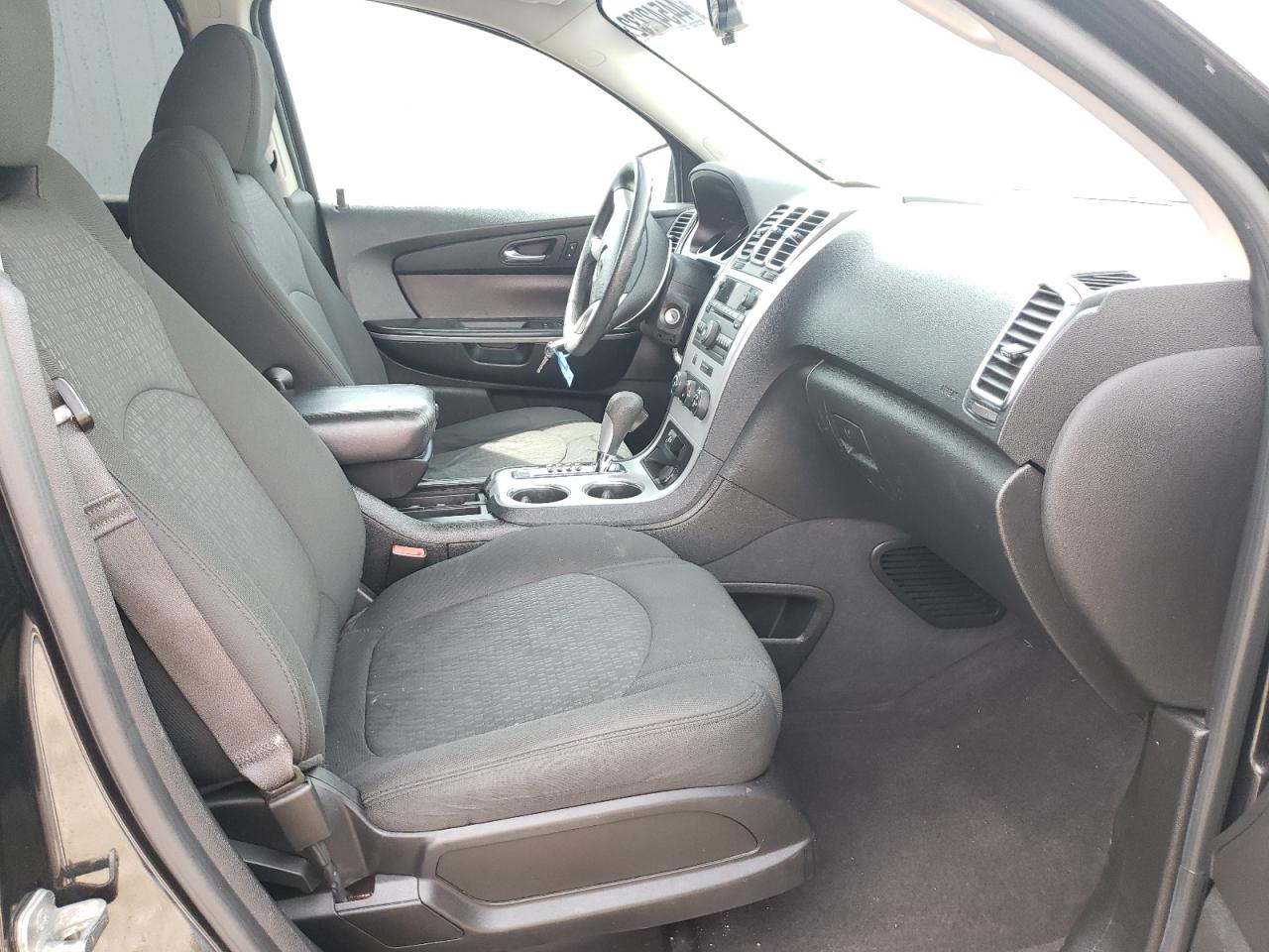 Photo 5 from auction – 2011 GMC ACADIA SLE with VIN 1GKKRNED5BJ101642