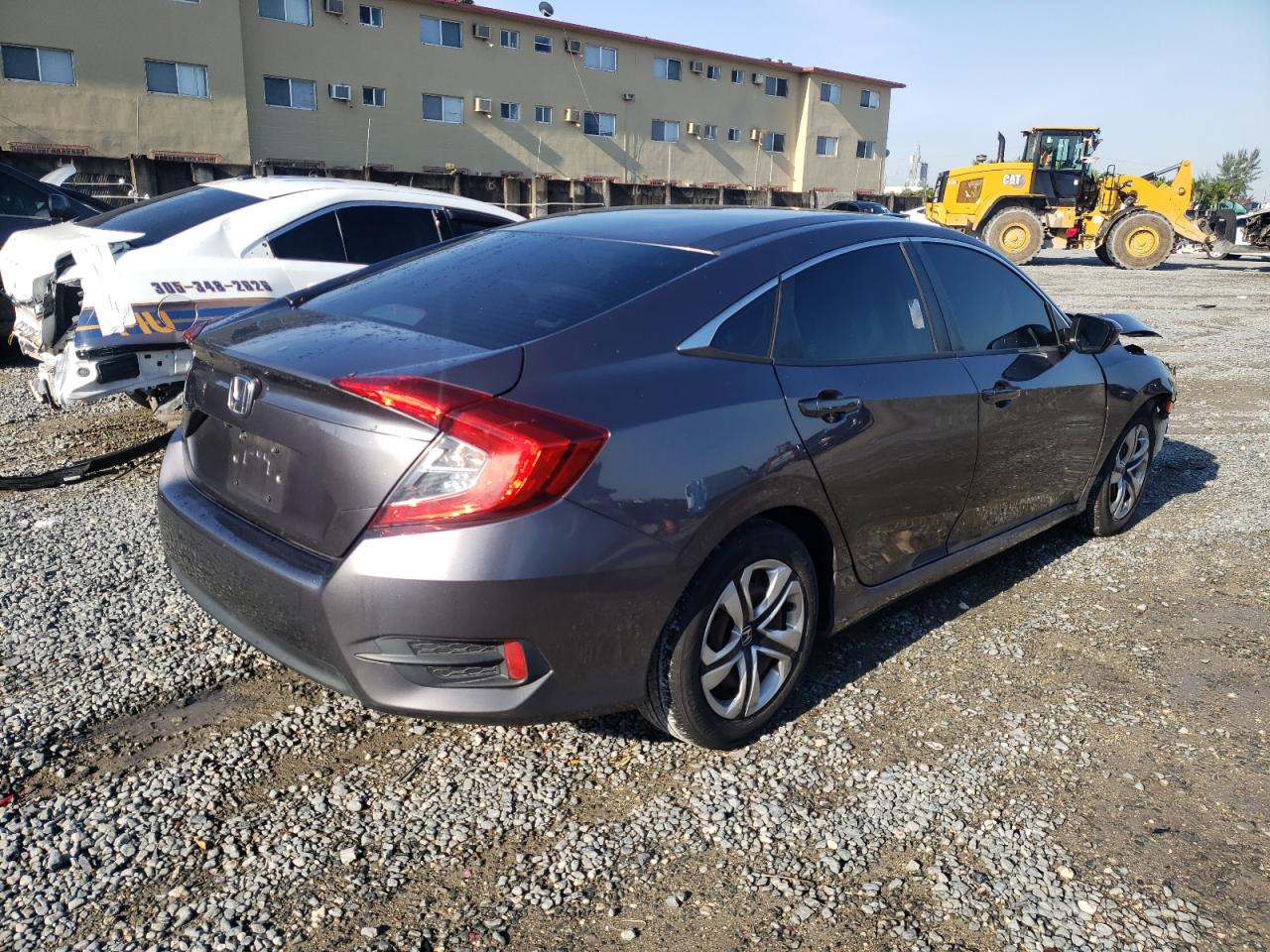 Photo 4 from auction – 2016 HONDA CIVIC LX with VIN 19XFC2F54GE042737