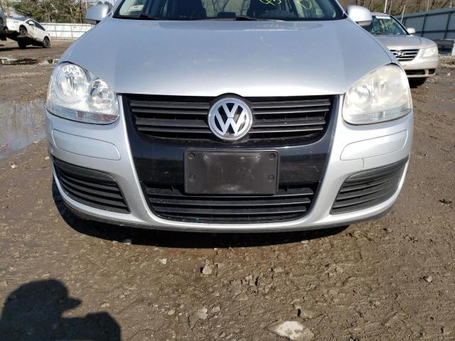 Photo 9 from auction – 2010 VOLKSWAGEN JETTA WOLF with VIN 3VWRA7AJ0AM045729