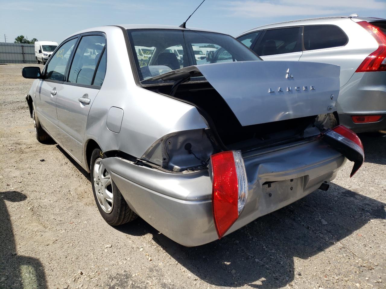 Photo 3 from auction – 2003 MITSUBISHI LANCER ES with VIN JA3AJ26E03U043328