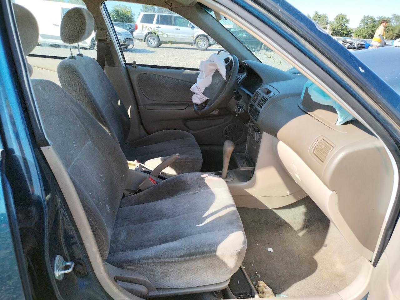 Photo 5 from auction – 1998 TOYOTA COROLLA VE with VIN 1NXBR12E2WZ019286