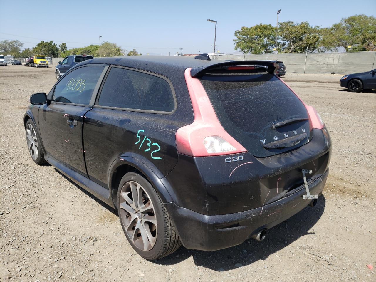 Photo 3 from auction – 2010 VOLVO C30 T5 with VIN YV1672MK4A2175333