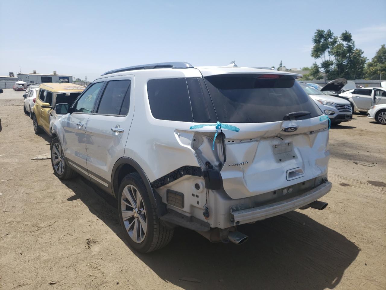 Photo 3 from auction – 2018 FORD EXPLORER L with VIN 1FM5K7F84JGA37871