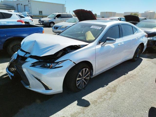 Photo 2 from auction – 2021 LEXUS ES 300H BA with VIN 58ACA1C11MU011533