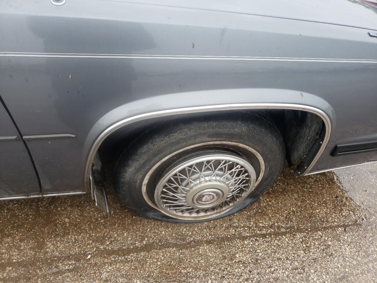 Photo 9 from auction – 1985 CADILLAC DEVILLE with VIN 1G6CD6980F4275708