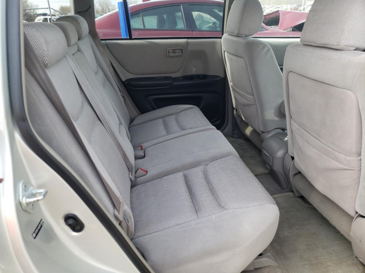 Photo 6 from auction – 2003 TOYOTA HIGHLANDER with VIN JTEGF21A230110094