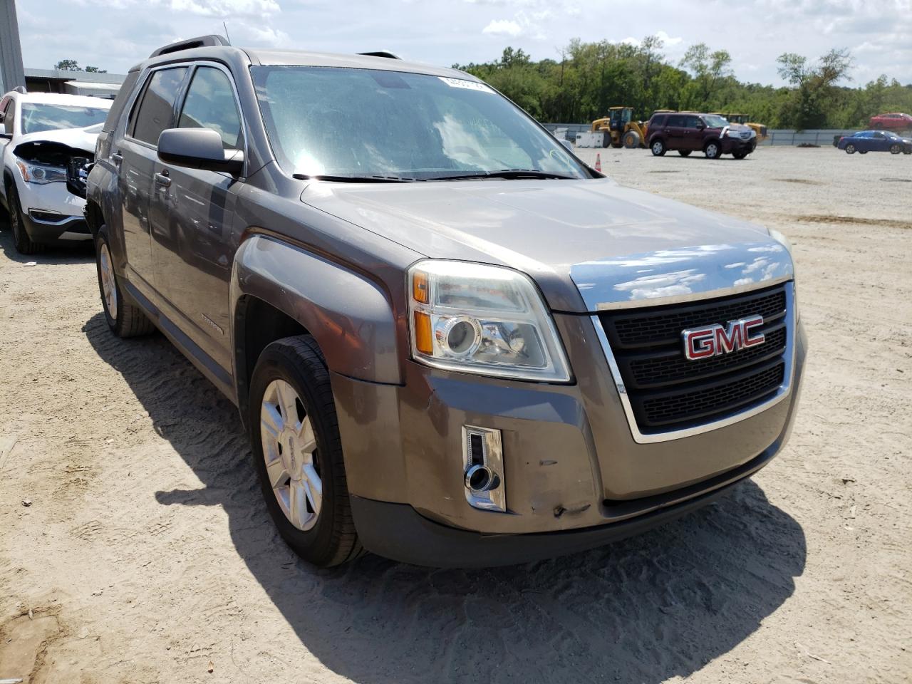 GMC TERRAIN SL 2011 with VIN 2CTALSEC2B6387093 - Photo from auction