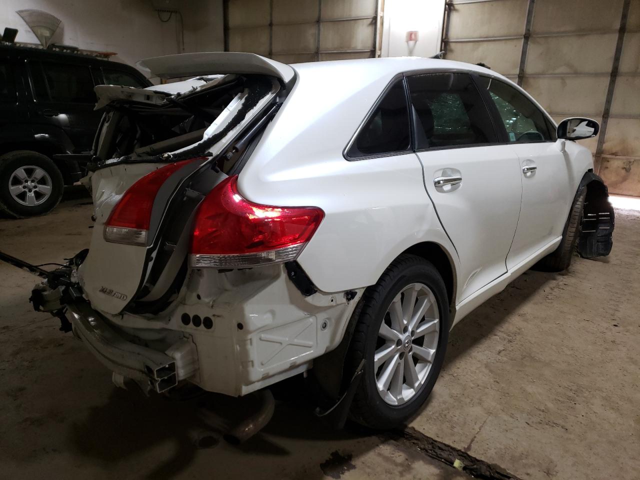 Photo 4 from auction – 2012 TOYOTA VENZA LE with VIN 4T3BA3BB0CU030086