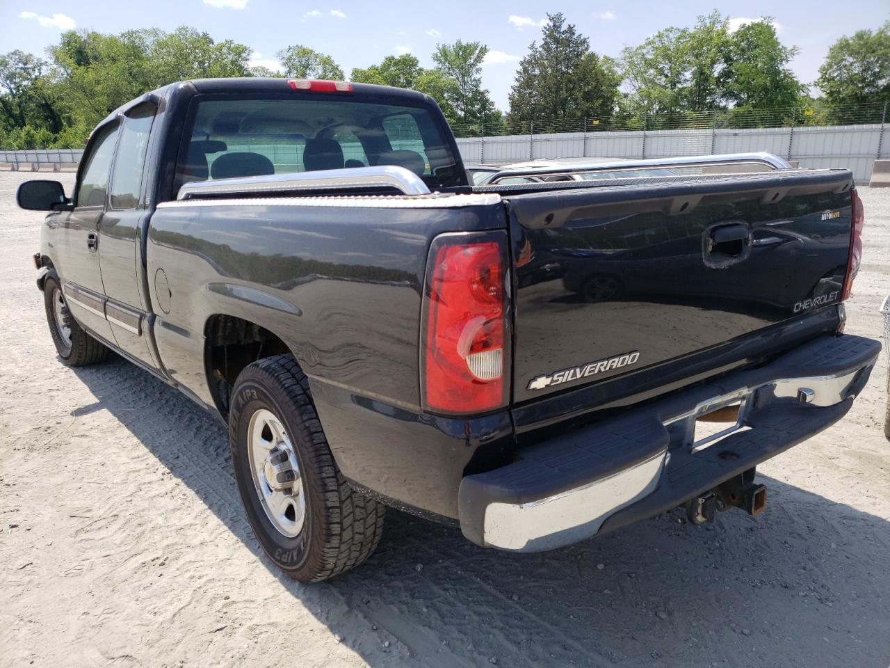 Photo 3 from auction – 2003 CHEVROLET SILVERADO with VIN 2GCEC19V831406036