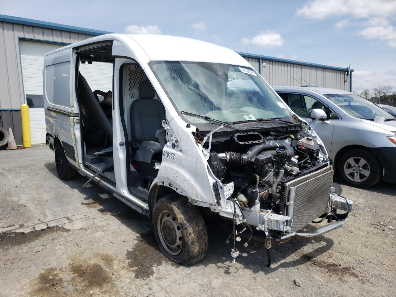 FORD TRANSIT T- 2016 with VIN 1FTYE2CM5GKA15834 - Photo from auction