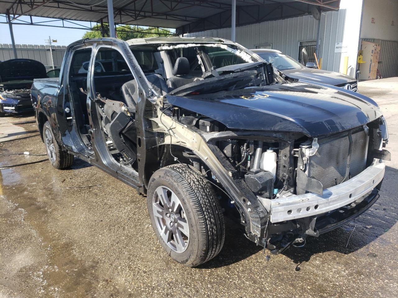 HONDA RIDGELINE 2017 with VIN 5FPYK2F64HB008191 - Photo from auction