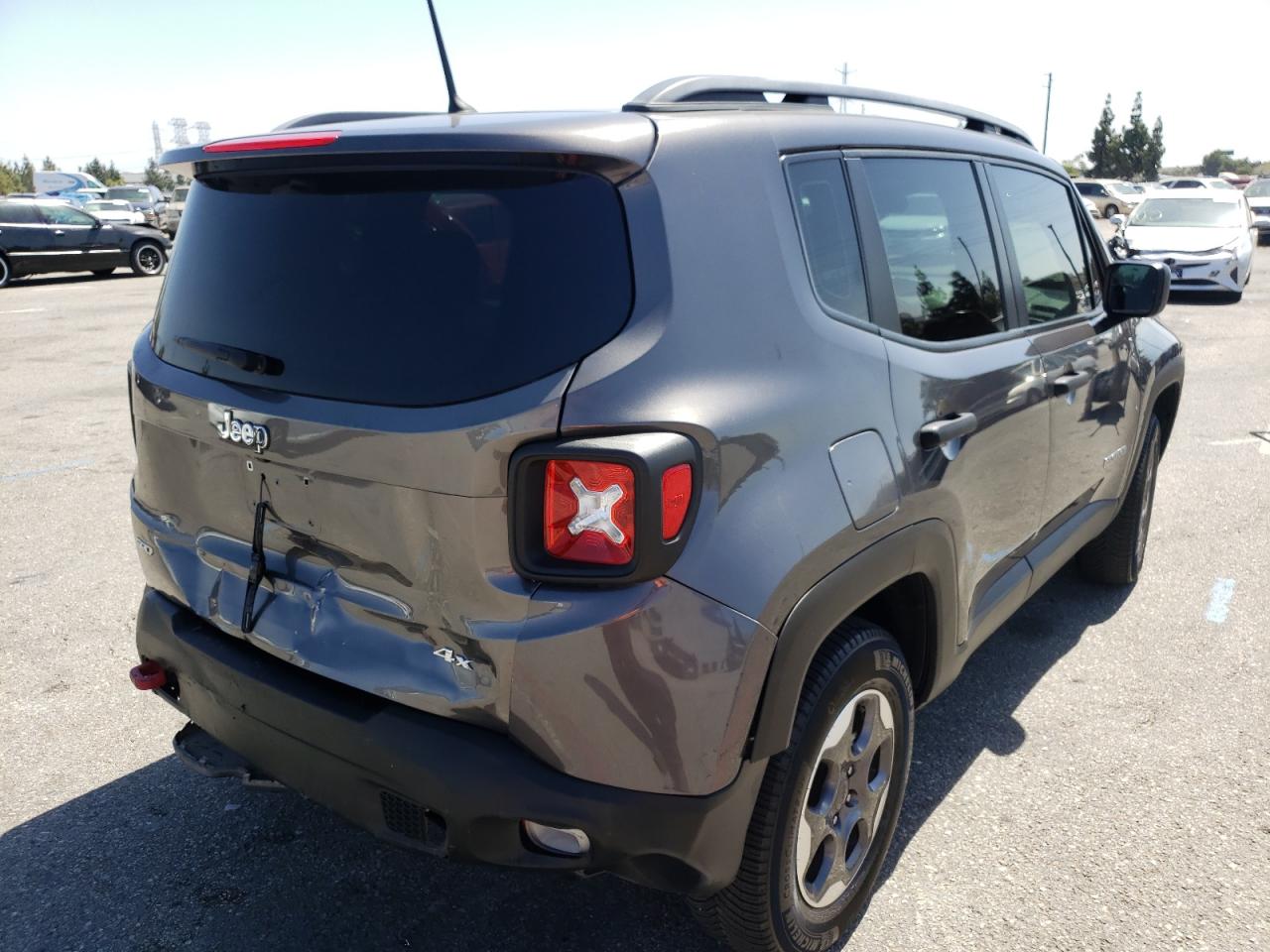 Photo 4 from auction – 2016 JEEP RENEGADE S with VIN ZACCJBAW7GPC51501
