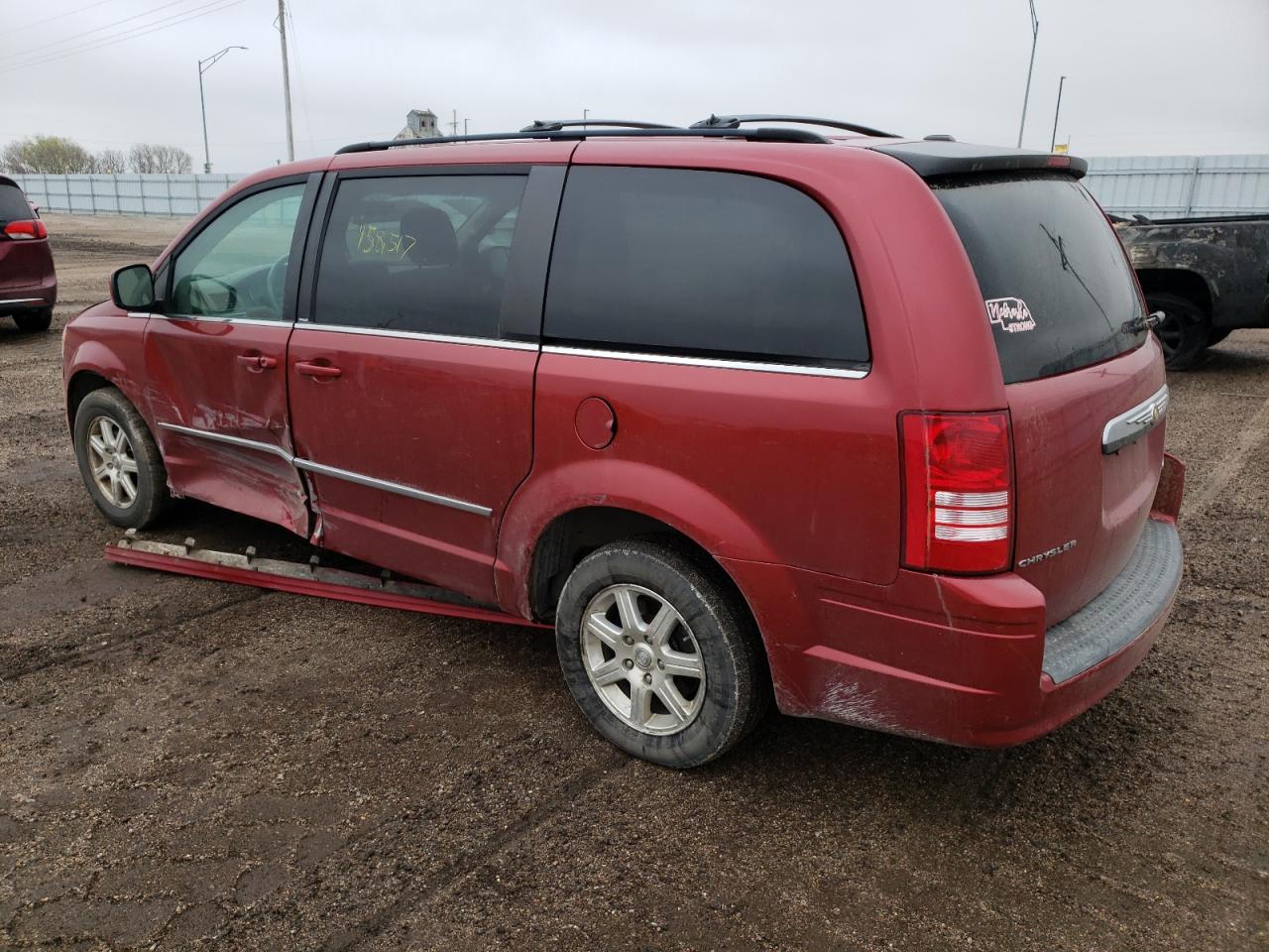 Photo 3 from auction – 2009 CHRYSLER TOWN & COU with VIN 2A8HR54199R530147