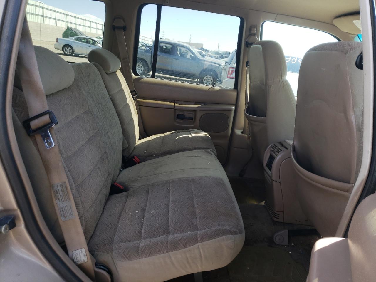 Photo 6 from auction – 1998 FORD EXPLORER with VIN 1FMZU34E2WZC28763