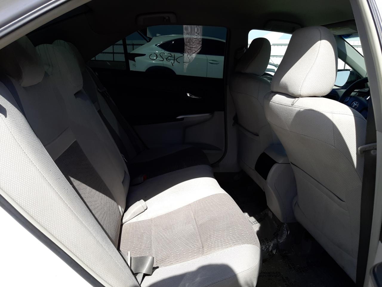 Photo 6 from auction – 2012 TOYOTA CAMRY HYBR with VIN 4T1BD1FK6CU042547