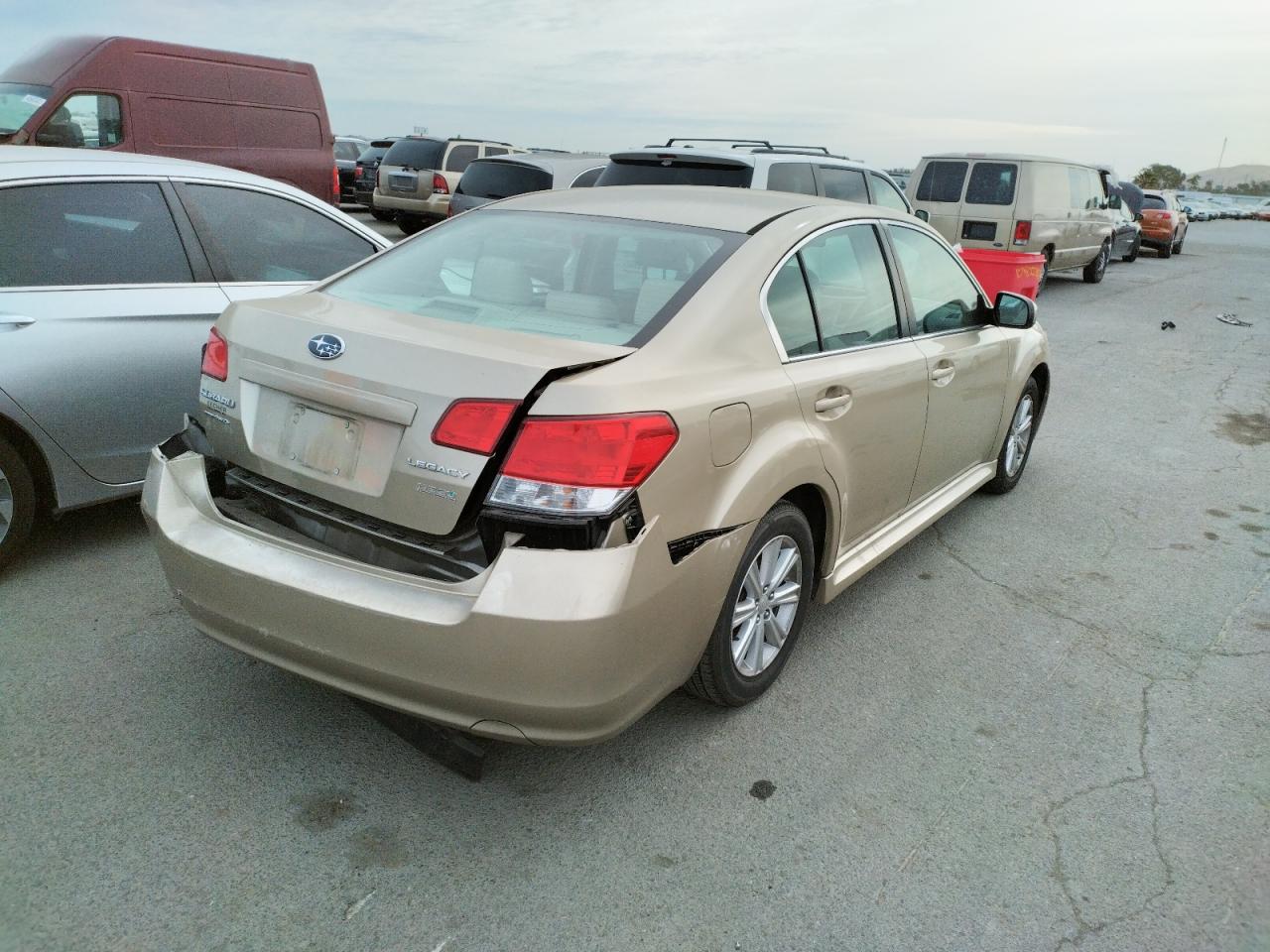 Photo 4 from auction – 2010 SUBARU LEGACY 2.5 with VIN 4S3BMBC63A3237462