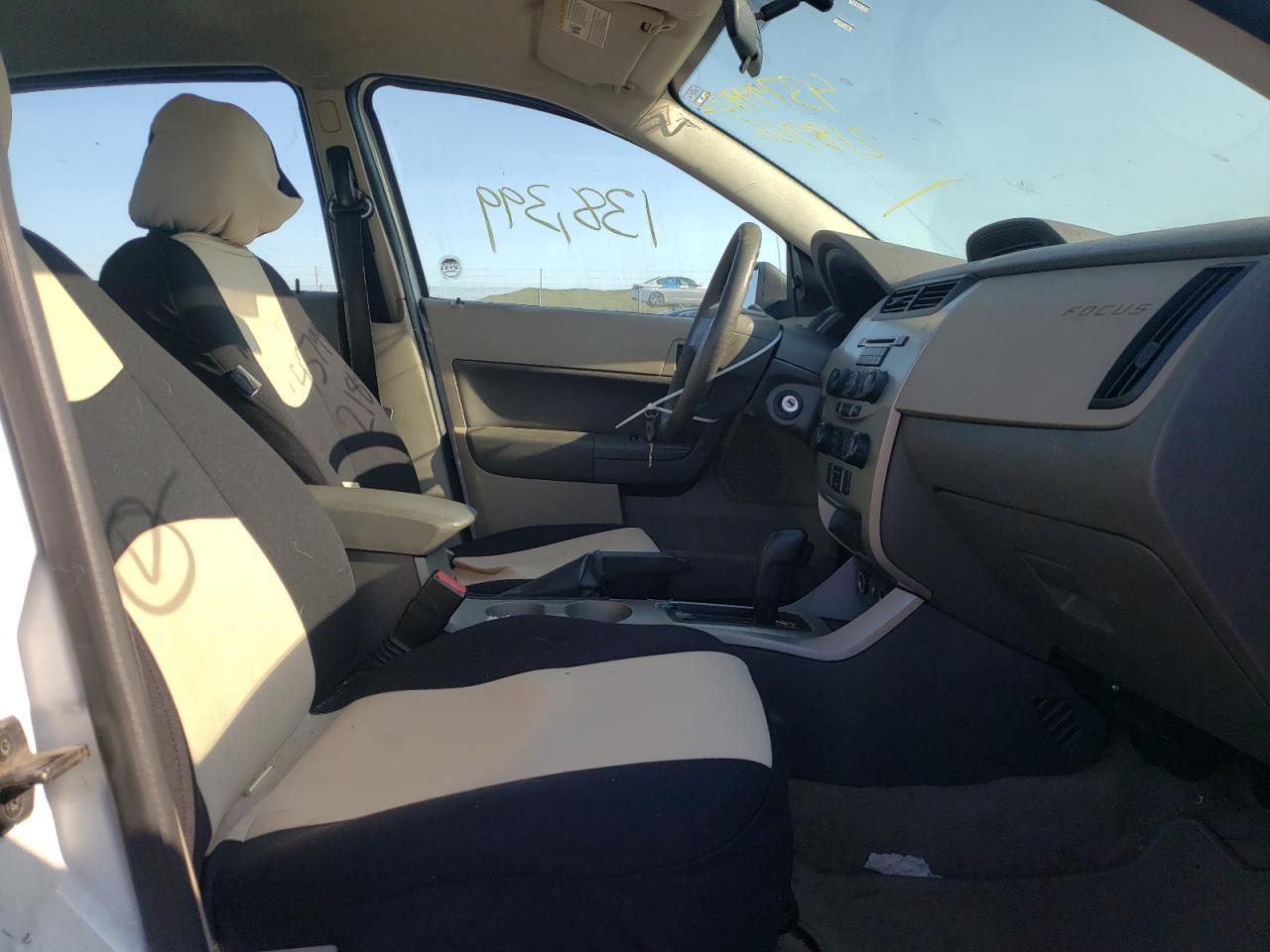Photo 5 from auction – 2008 FORD FOCUS with VIN 1FAHP35NX8W218966