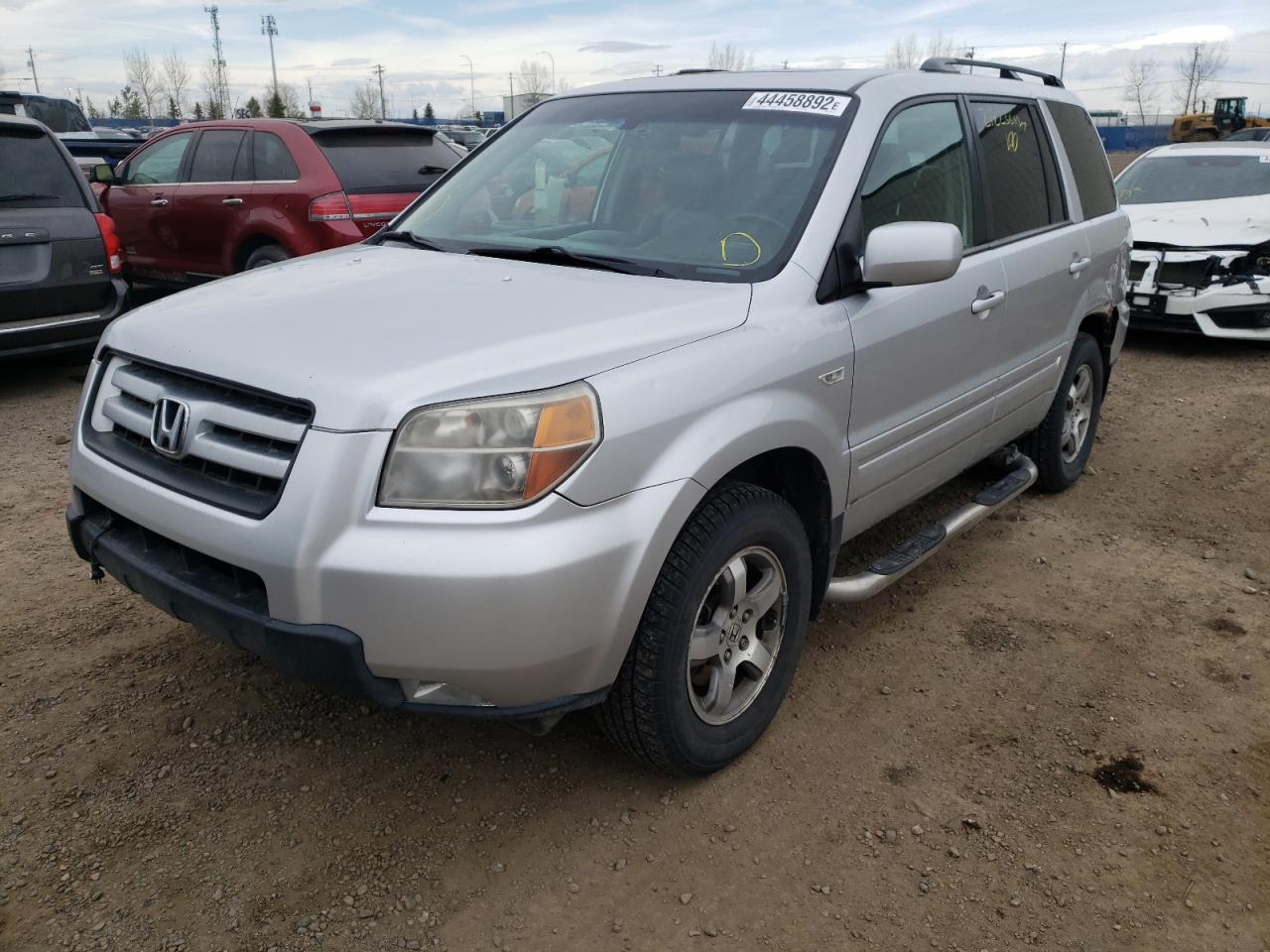 Photo 2 from auction – 2007 HONDA PILOT EXL with VIN 2HKYF18517H001971