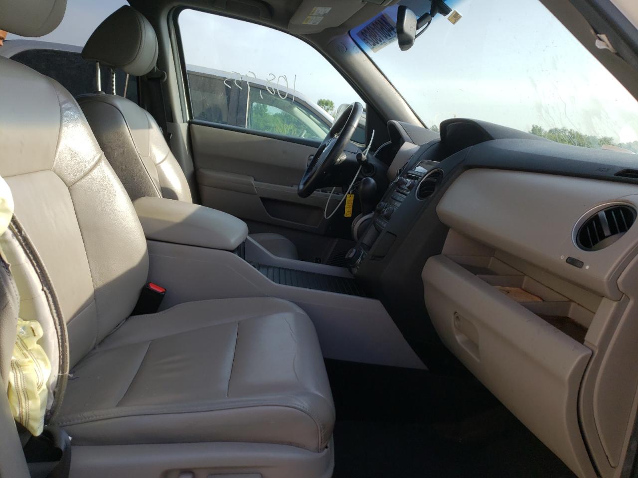 Photo 5 from auction – 2013 HONDA PILOT TOUR with VIN 5FNYF3H92DB019453