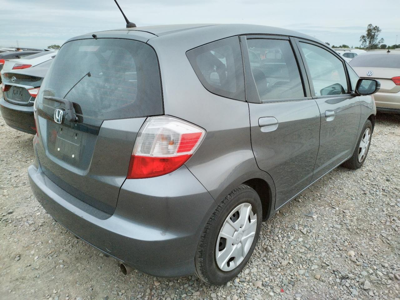 Photo 4 from auction – 2013 HONDA FIT with VIN JHMGE8G32DC030487