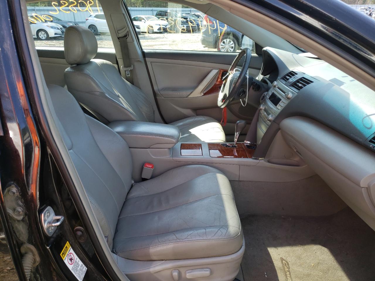 Photo 5 from auction – 2011 TOYOTA CAMRY BASE with VIN 4T4BF3EK9BR146705