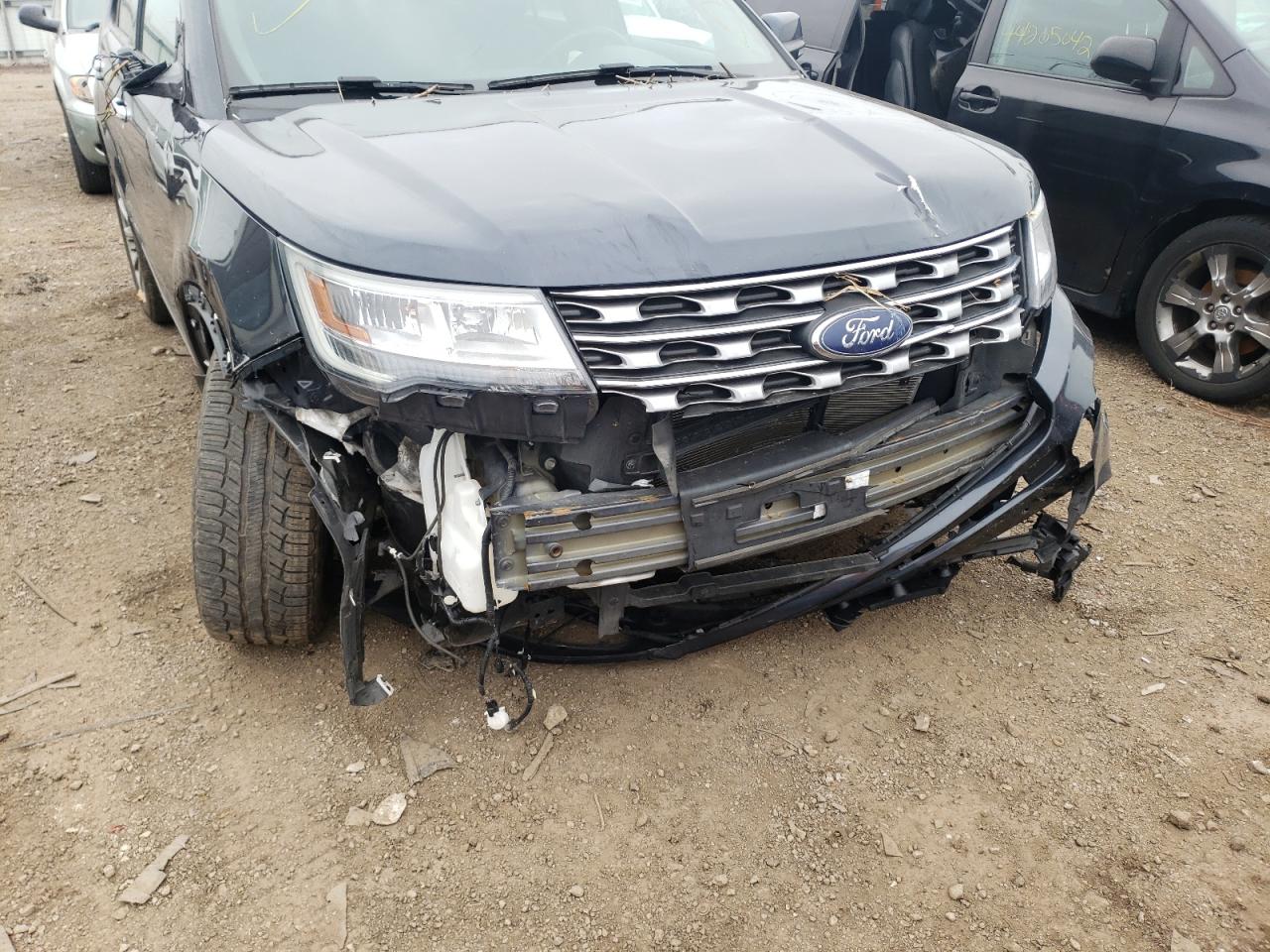 Photo 9 from auction – 2017 FORD EXPLORER L with VIN 1FM5K8F81HGC68582