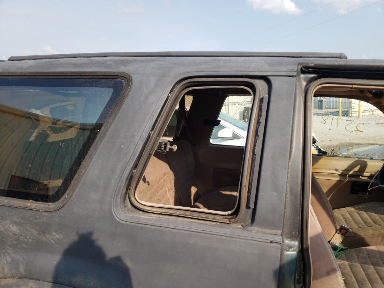 Photo 9 from auction – 1993 FORD EXPLORER with VIN 1FMCU22X2PUE03936