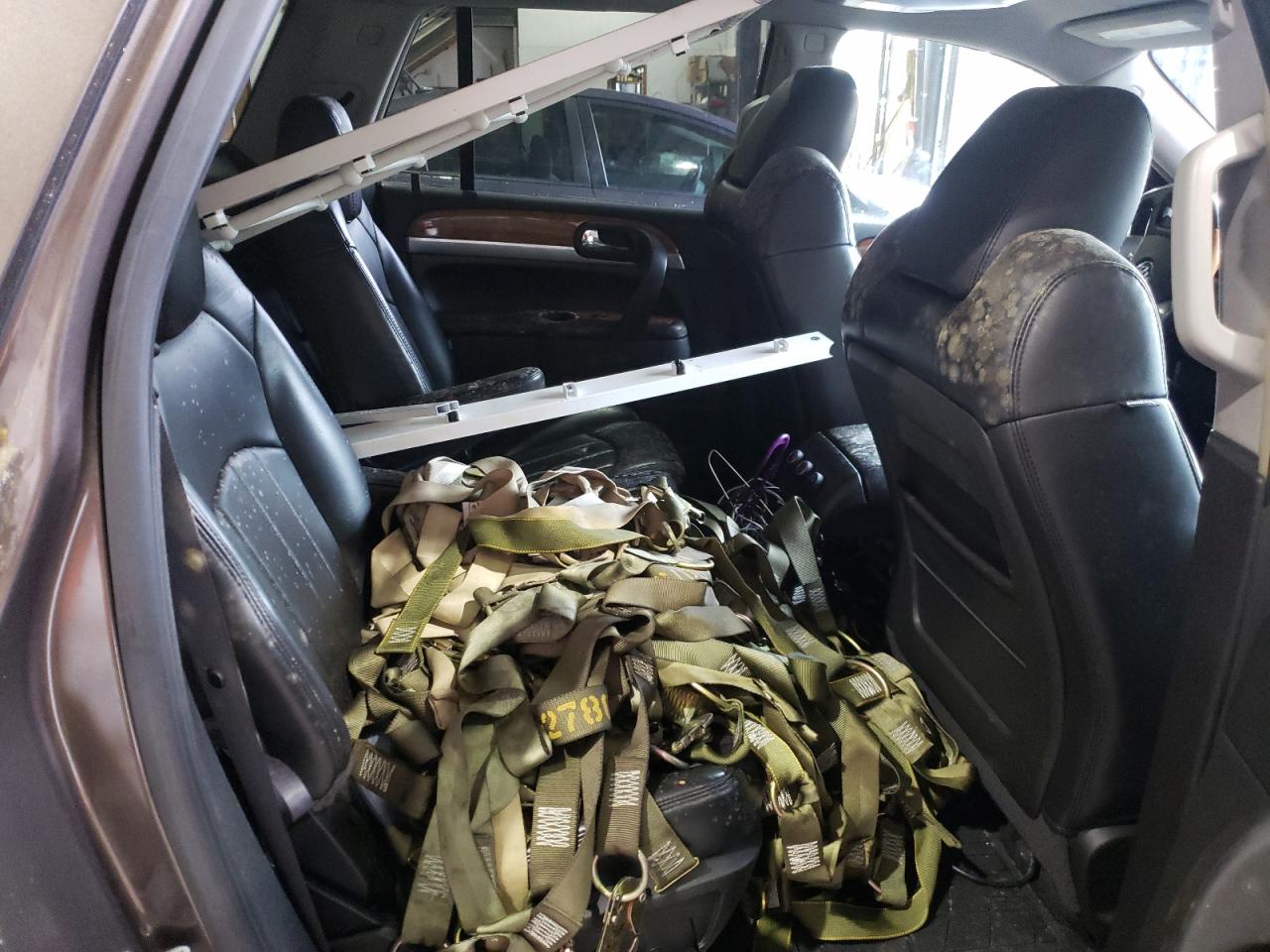 Photo 6 from auction – 2009 BUICK ENCLAVE CX with VIN 5GAEV23D79J130660