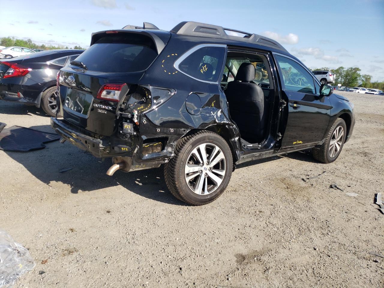 Photo 4 from auction – 2018 SUBARU OUTBACK 3. with VIN 4S4BSENC3J3392745