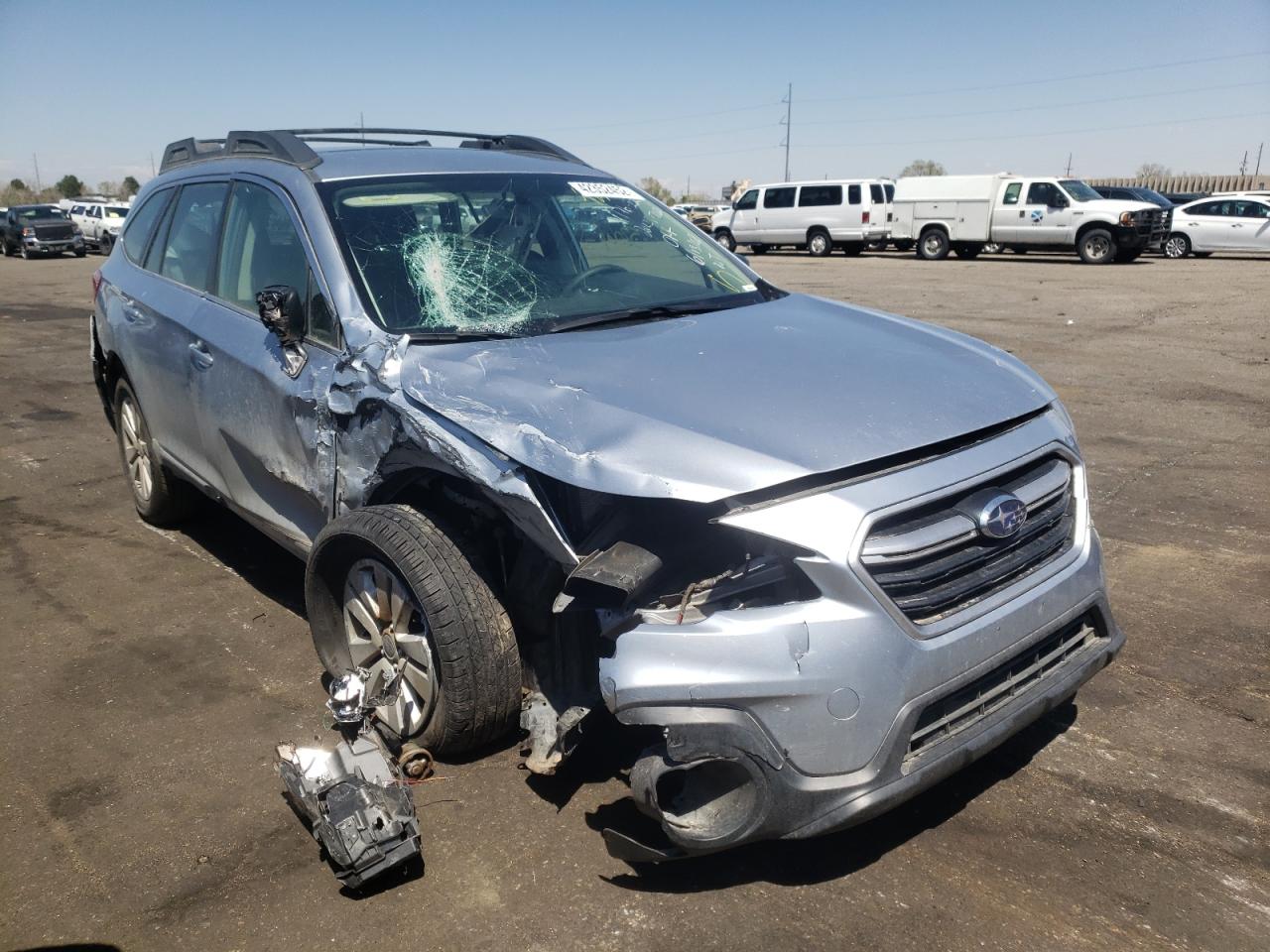SUBARU OUTBACK 2. 2018 with VIN 4S4BSAAC4J3392137 - Photo from auction