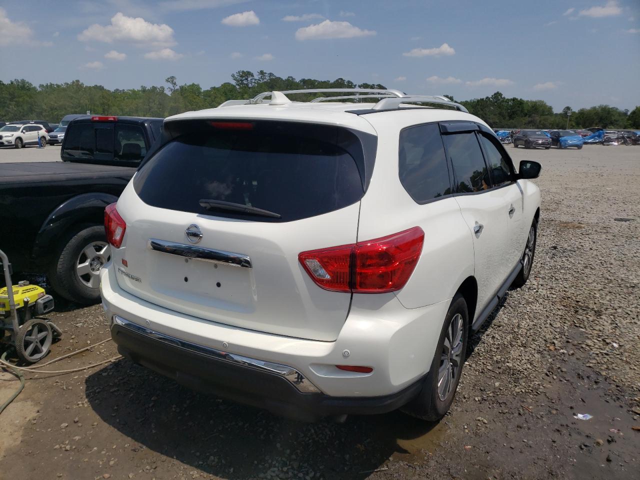 Photo 4 from auction – 2019 NISSAN PATHFINDER with VIN 5N1DR2MN8KC653147