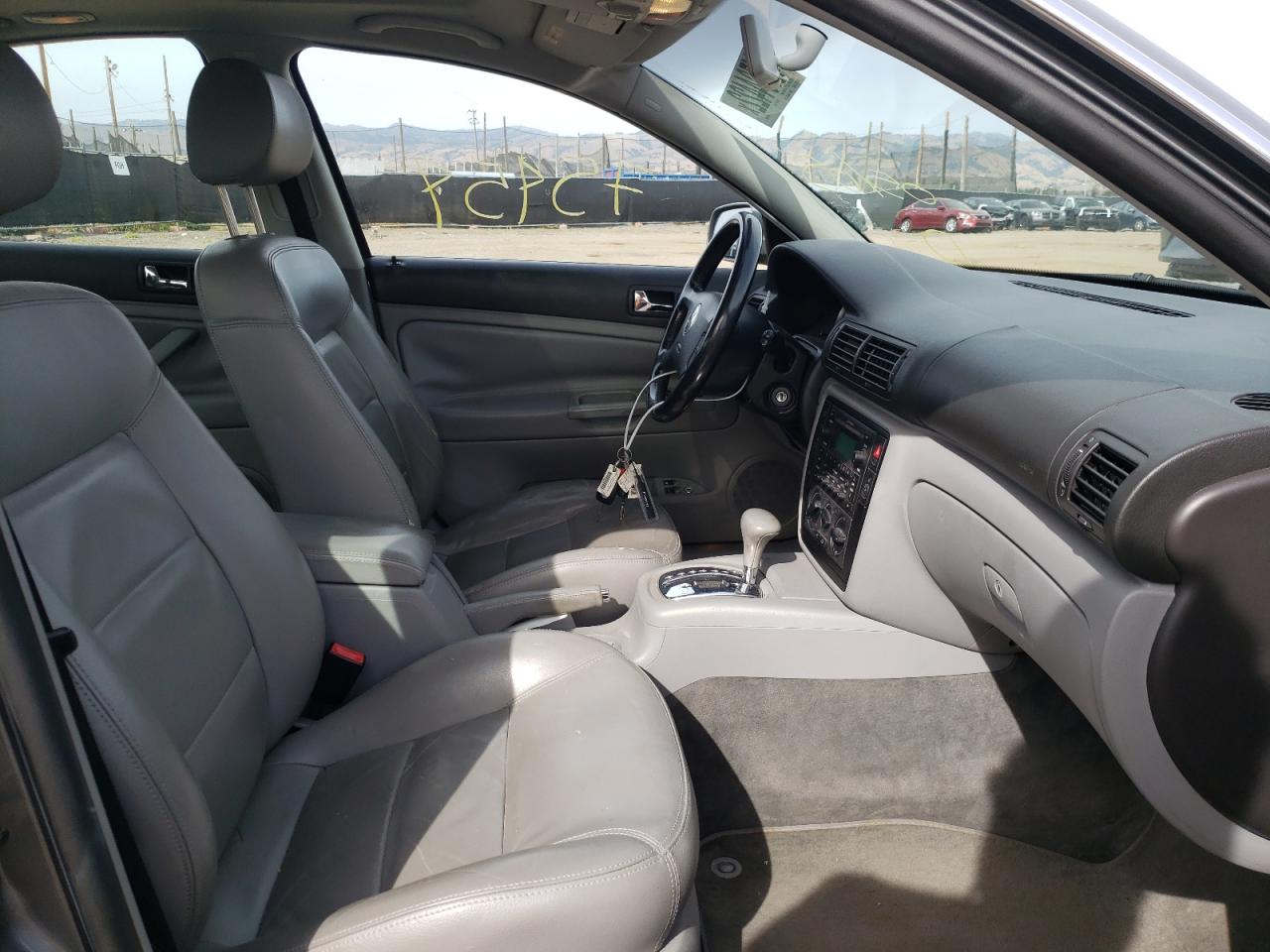 Photo 5 from auction – 2004 VOLKSWAGEN PASSAT GLS with VIN WVWPD63B74P100130