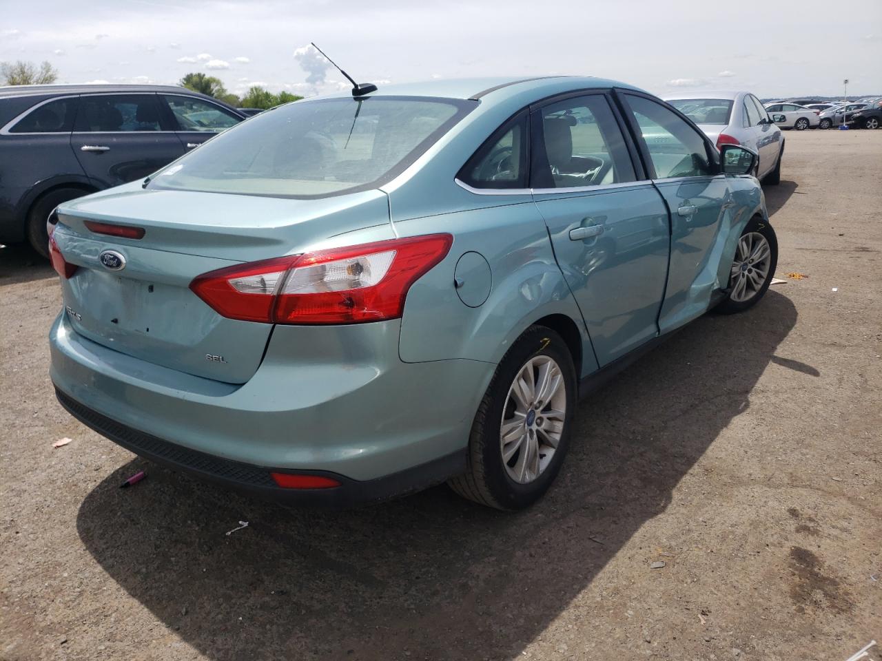 Photo 4 from auction – 2012 FORD FOCUS SEL with VIN 1FAHP3H20CL162578