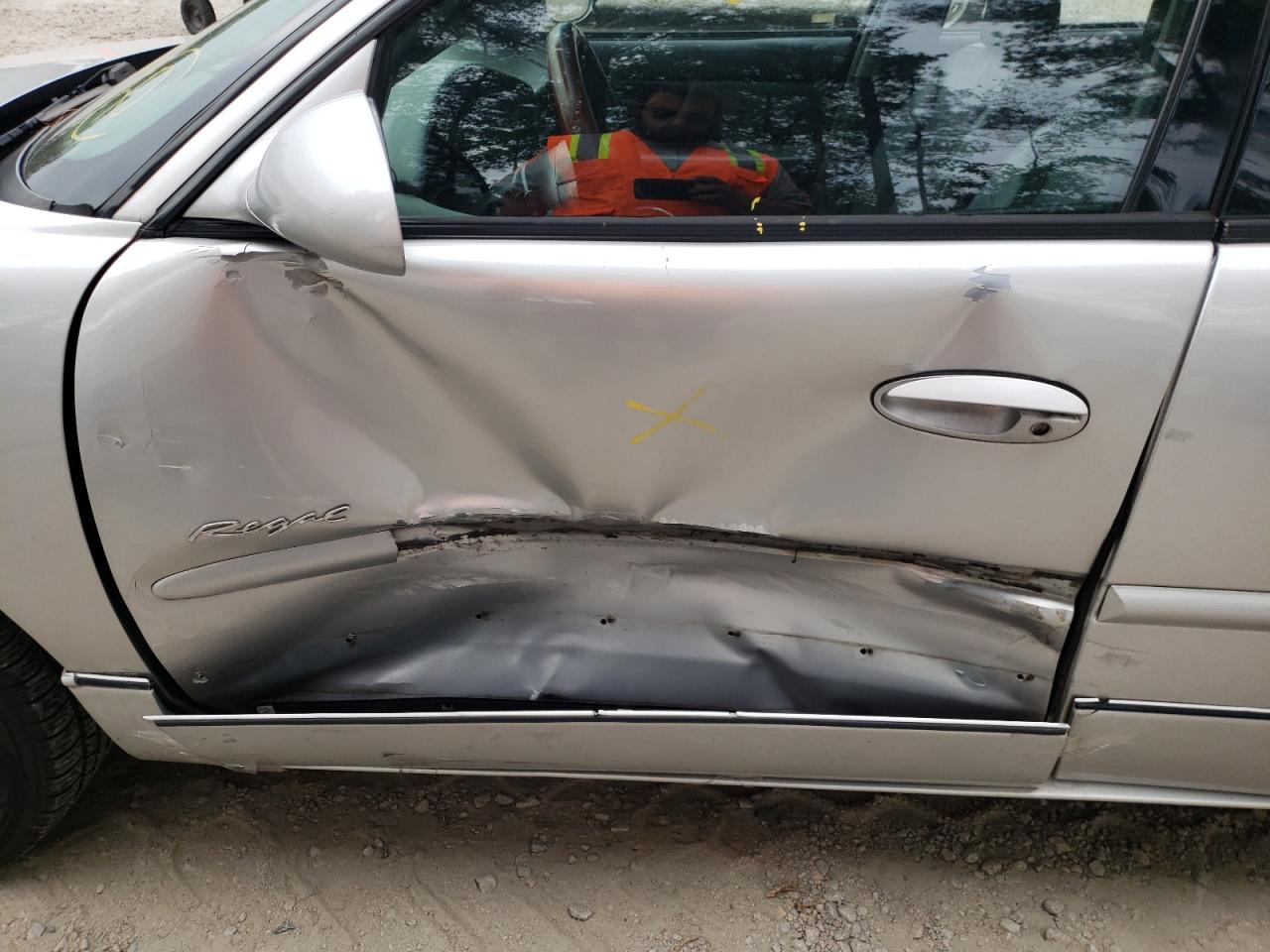 Photo 10 from auction – 2001 BUICK REGAL LS with VIN 2G4WB55K711275233